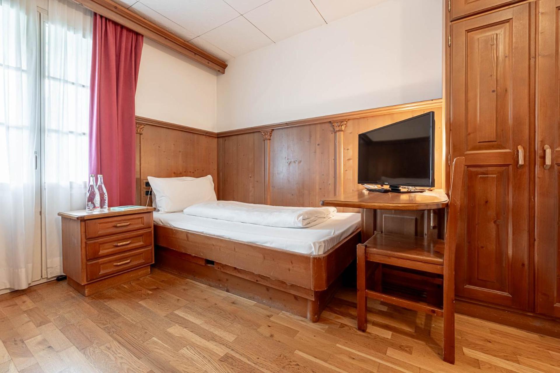 Single Room,1574709137:JPEG