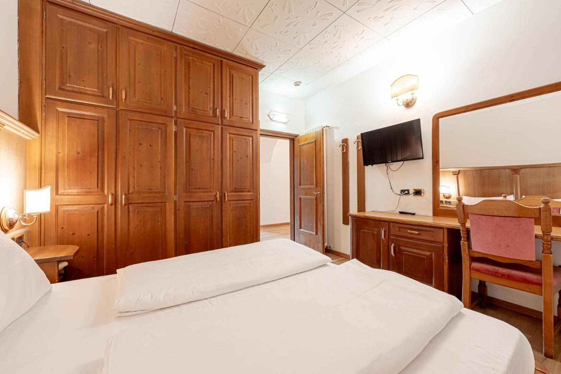 Economy Double or Twin Room,1574709128:JPEG